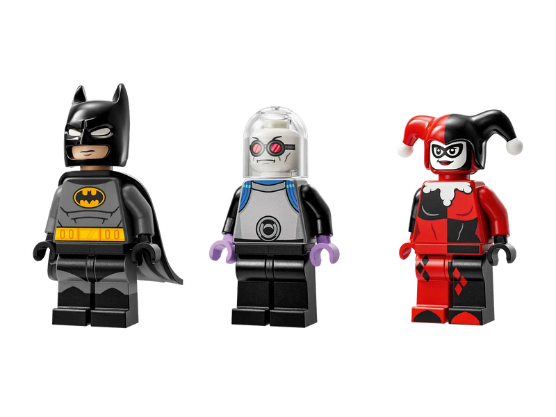 LEGO 76274 Batman with the Batmobile vs. Harley Quinn and Mr. Freeze